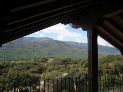 Finca de 20000 m2 con piscina, barbacoa, aparcamiento