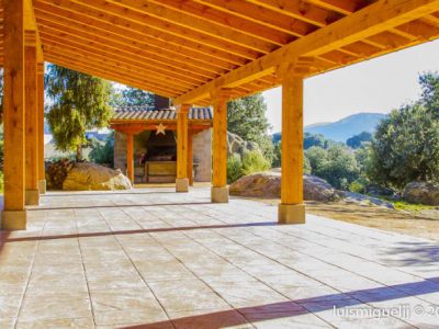 Finca de 20000 m2 con piscina, barbacoa, aparcamiento